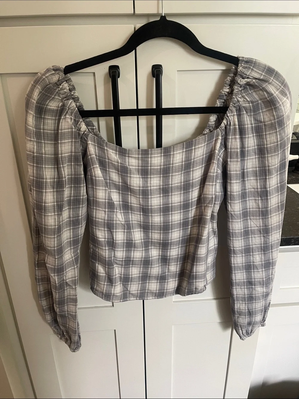 Abercrombie & Fitch Gray Plaid Puff-Sleeve Square-Neck Blouse